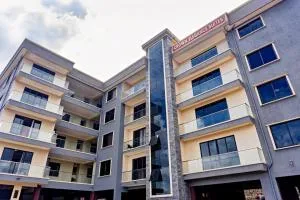 Crown Elegance Suites - Kyebando
