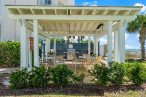 Sterling Sands Beach Resort by Panhandle Getaways