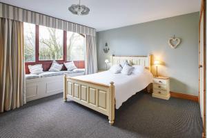 Host & Stay - The Coach House