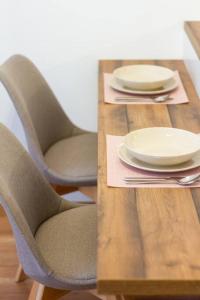 Luxe Haven on Lonyay by NeWave Apartments