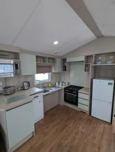 ACCESSIBLE FRIENDLY MODERN Family Caravan Littlesea Haven Weymouth - Puncknowle