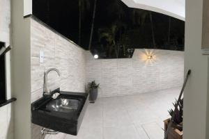 Ape Katy em Caiobá ao lado do boliche