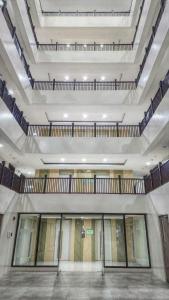 Brenthill Condo (Sandstone Unit)