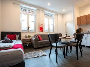 Serviceroom24 - Space in Recklinghausen Hoch WLAN - Smart-TV - 24-7 Check-in und Küche