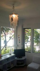 LEMONELIA, one big,4-5 people and one small apartment ,2-3 people