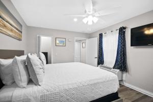Cozy newly remodeled 1 bedroom townhm near Disney