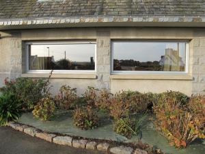 Appartement BELLE VUE MER avec WIFI et cour close TREGASTEL - Ref 42
