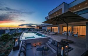 Lovely Home In Jakisnica With Sauna