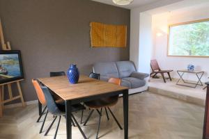 Maison rénovée à 100m de la mer, avec WIFI, jardin à TREGASTEL - Réf 47