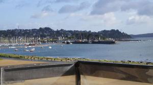 Appartements Appartement VUE SUR MER avec WIFI et terrasse a PERROS-GUIREC Ref-816 : photos des chambres
