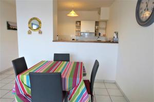Appartement VUE MER avec terrasse et WIFI à PERROS-GUIREC - Réf 828