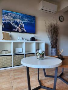 Maestro III Apartment