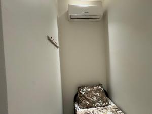 غرفة سائق صغيرة النرجس ٢٣