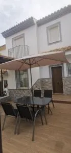 HOGAREÑO ADOSADO EN EL PUEBLO DE ARDALES - Carratraca