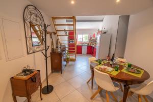 Superbe T3 en villa , entree sud de bastia ( Furiani )