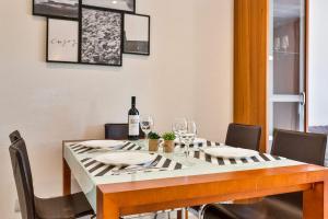 Beachfront Doña Lola Apartment