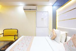 Hotel Satwah Palace 10 Minute Away Distance Nizamuddin Railway Station