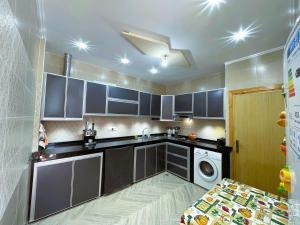 شقه معاصره ب لمسة مغربيه في فاس