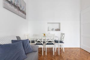 City Center Pearl 3 - Prime Location!