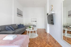 City Center Pearl 3 - Prime Location!