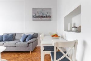 City Center Pearl 3 - Prime Location!