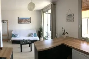 Location 1 à 4 pers. dans résidence Front de mer - لي فيردون سور ميه