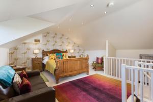 Deluxe Suite room in Cold Cotes Guest House