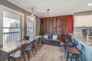 Resort Amenities Beech Mtn Condo Near Skiing!