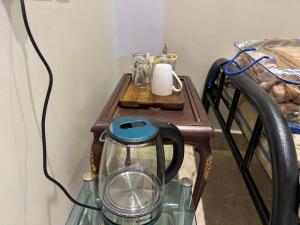 شقة صغيرة بدورة مياه ( غرفة سائق) النرجس ٢٤