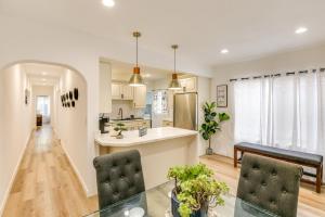 7 Mi to Dtwn! Modern Retreat in East Los Angeles