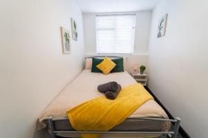 Compact studios available close to UoB and 10mins from the City!