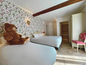 Hotels Chateau de Challanges : photos des chambres