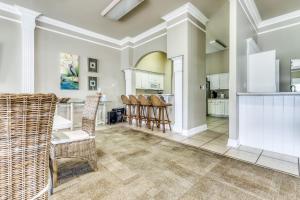 Shoreline Towers #1024