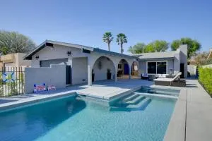 Theater Room and Pool Deck Retreat in Palm Desert! - Palm Desert Country