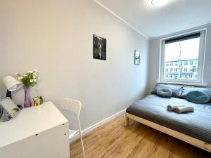 MMRent Waterfall Room