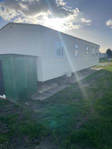 Grey 2 Caravan Ingoldmells 3 bedrooms 6 berth