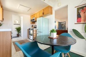 Perfect VENICE location Live Work Play - DO NOT REACTIVATE - HAMPTON 238