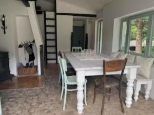 Cozy Holiday Home in Kne ice