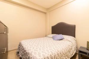 206 Zocalo Cathedral 2Bdrm 2Bath apt AC Rooftop