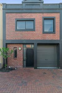 Halifax Muse Pet Friendly Townhouse