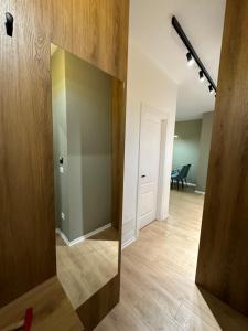 Urban Charm Apt With Jacuzzi