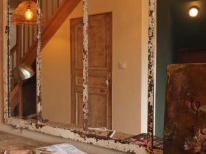 Longère Percheronne avec jardin clos et cheminée luxueuse - FR-1-497-197