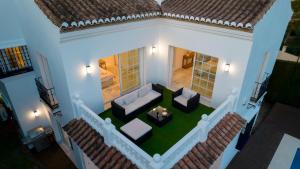 VACATION MARBELLA I Villa Nadal, Private Pool, Lush Garden, Best Beaches at Your Doorstep