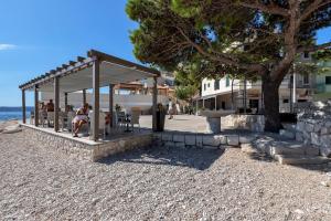 Apartments by the sea Igrane, Makarska - 20373