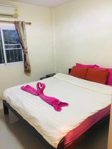 Baan Dongsak River view