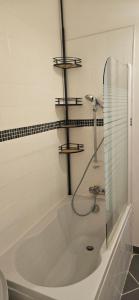 Appartements Clim et exterieur entre mer, garrigue et reserve africaine : photos des chambres
