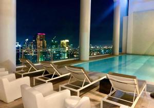 Acqua Private Residences - Iguazu Tower 36th flr Mandaluyong - Makati
