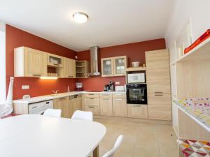 Maisons de vacances Maison de charme avec jardin, Wifi et proche de Sarlat et Souillac - FR-1-616-357 : photos des chambres