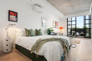 Art Deco - Collingwood Hideaway