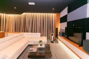 Tanjung Bungah 5BR 18 Bungalow KTV - 丹绒武雅